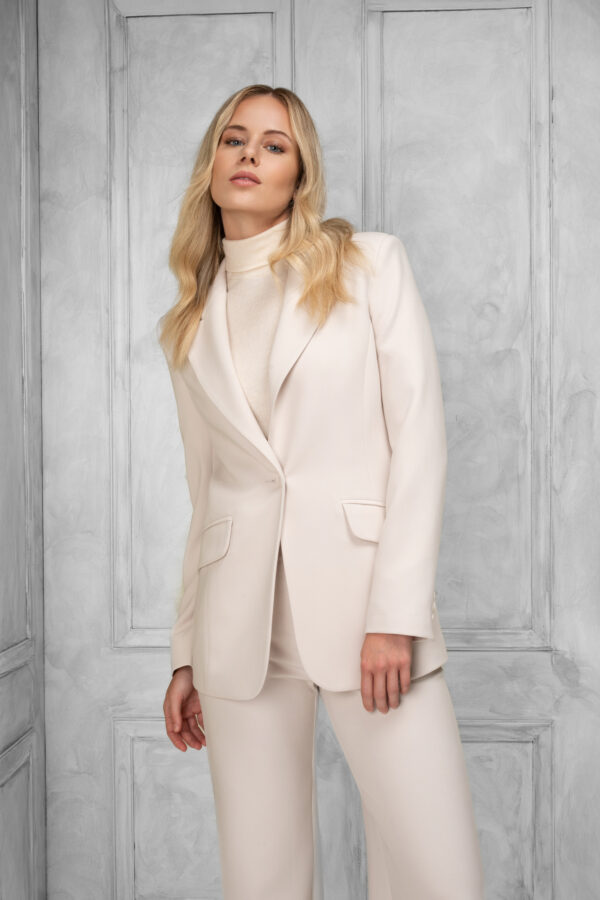 Single breasted jacket